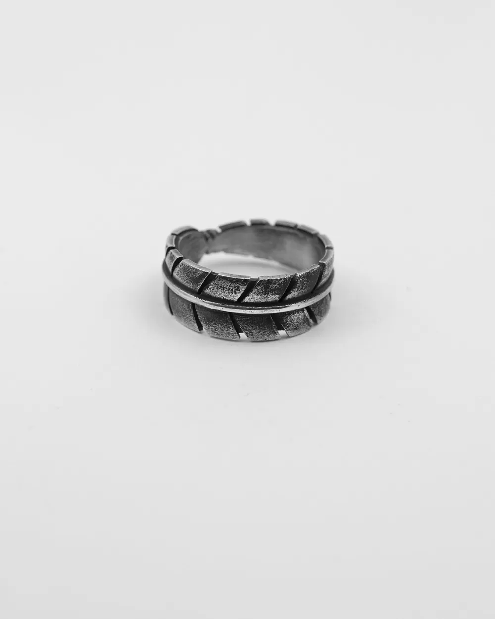 Nove25 Anello Fascia Penna Aquila Native