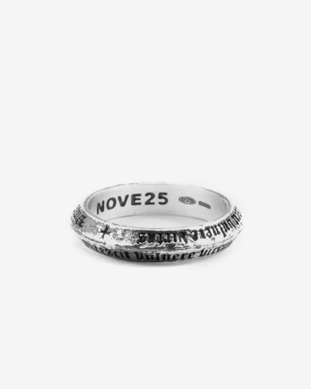 Nove25 Fedina In Argento Virescit Vulnere Virtus