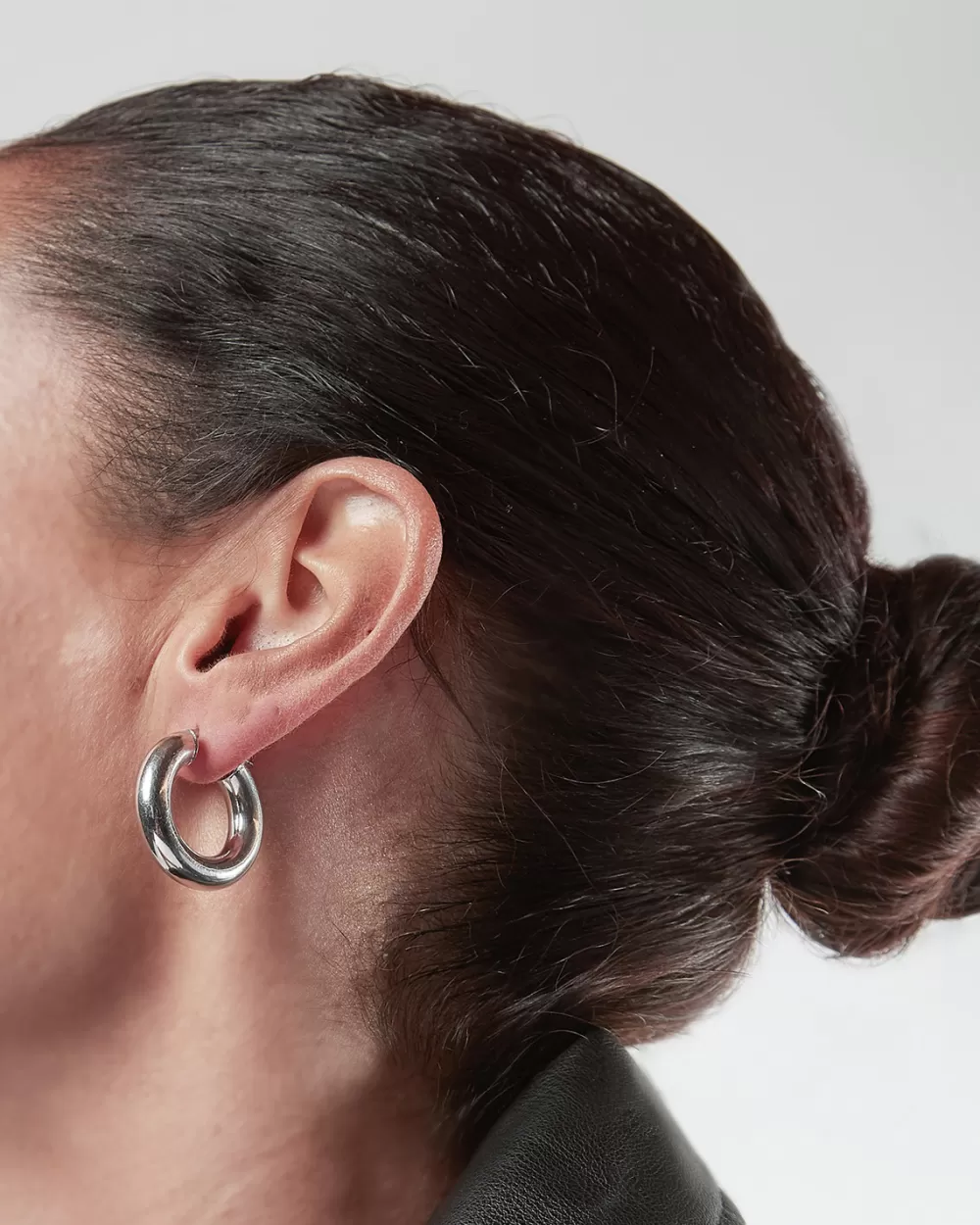 Nove25 Orecchino A Cerchio Bold Loop In Argento Rodiato