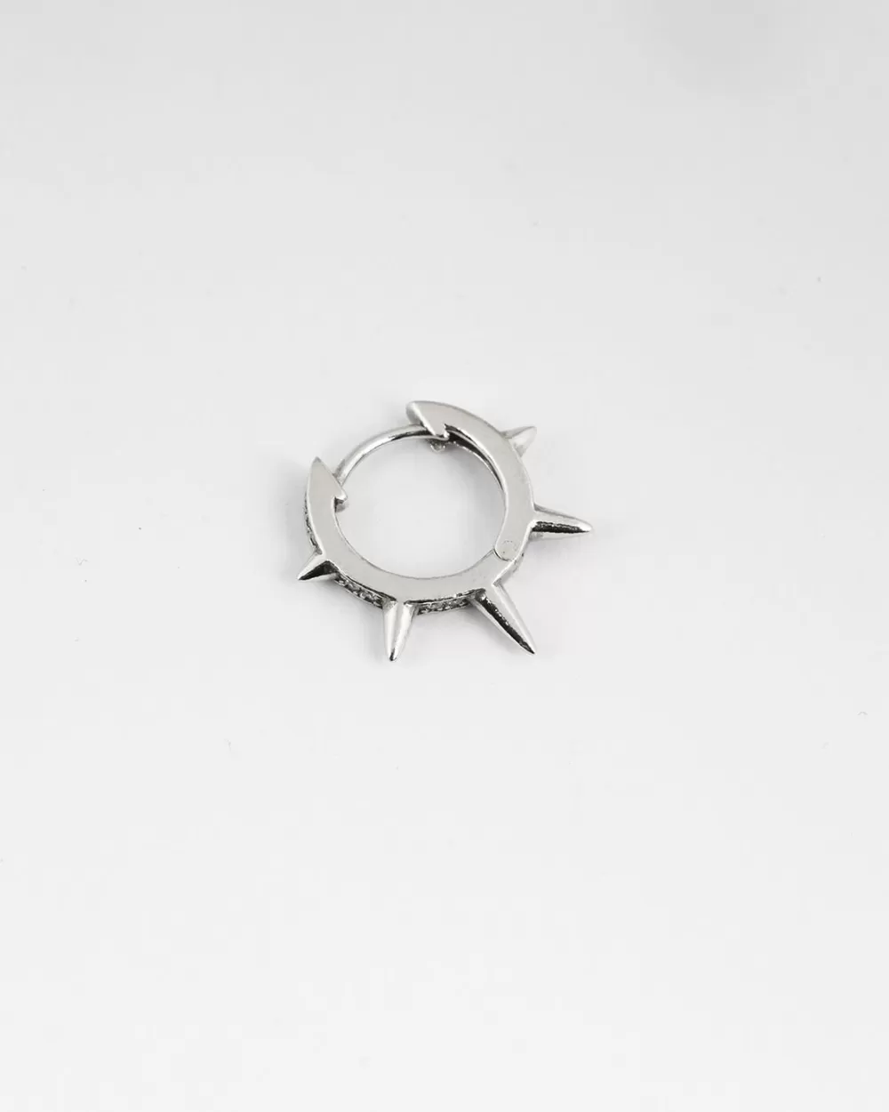 Nove25 Orecchino Singolo Cerchio Multispike Con Zirconia Cubica / Galvanica Rodio Lucido