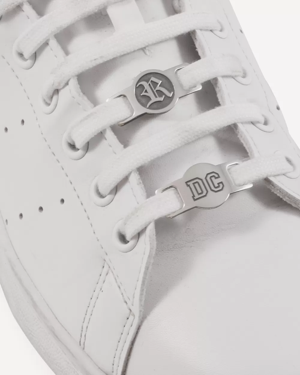 Nove25 Sneaker Lace Tag Targa Tonda